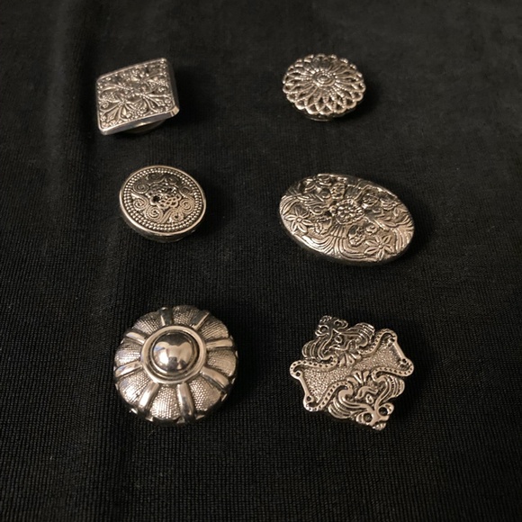 Silver vintage button covers. Set of six. - Picture 2 of 9